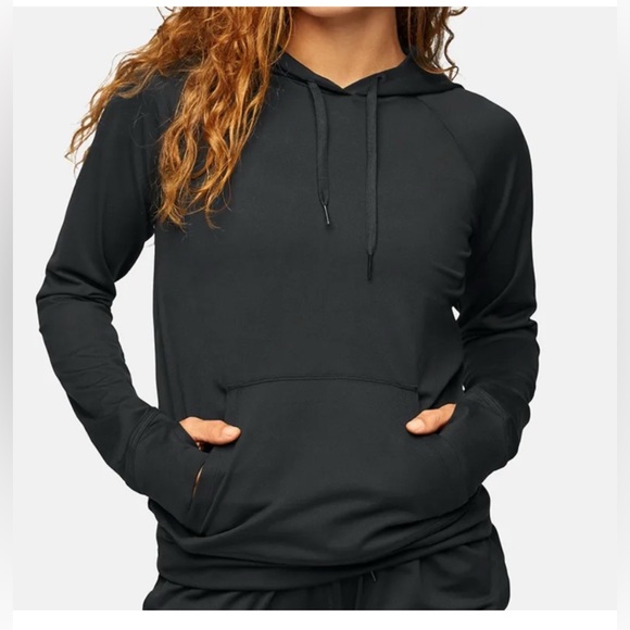 Outdoor Voices Tops - Outdoor voice black cloudknit hoodie pullover. Size S